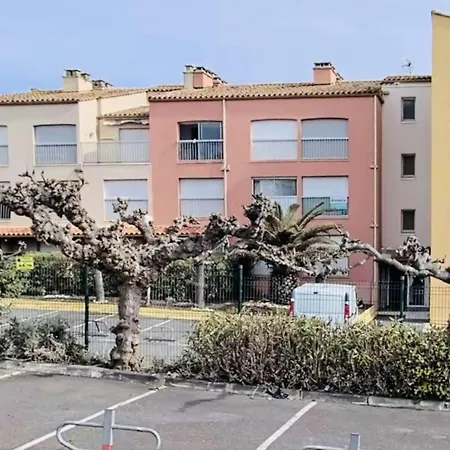 Apartmán Renove Avec Terrasse - 2 Personnes - Cap D'agde - Fr-1-249-451 Agde
