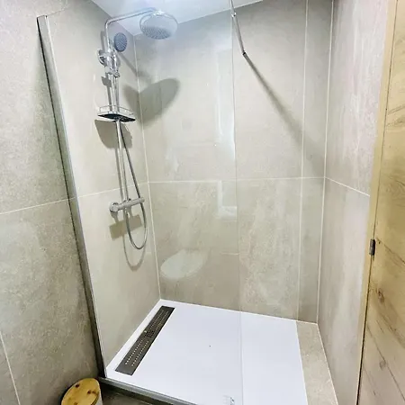 Renove Avec Terrasse - 2 Personnes - Cap D'agde - Fr-1-249-451 Apartmán
