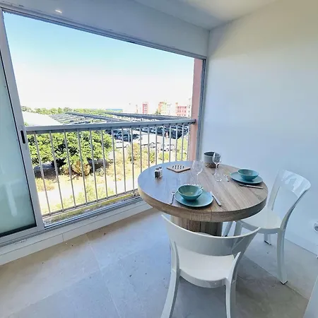 Renove Avec Terrasse - 2 Personnes - Cap D'agde - Fr-1-249-451 *